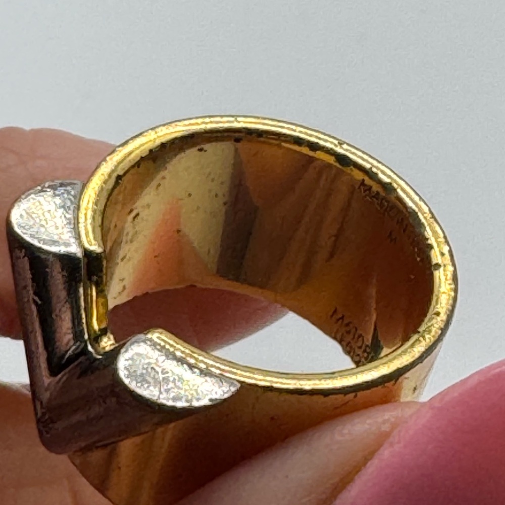 Gorgeous Rare Louis Vuitton Essential Ring Size 6 (Model: ldhh205 g7600752 - Picture 10 of 13